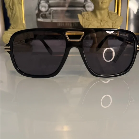 NWT Marc Jacobs Black and Gold Sunglasses. retail $205. - Picture 1 of 11